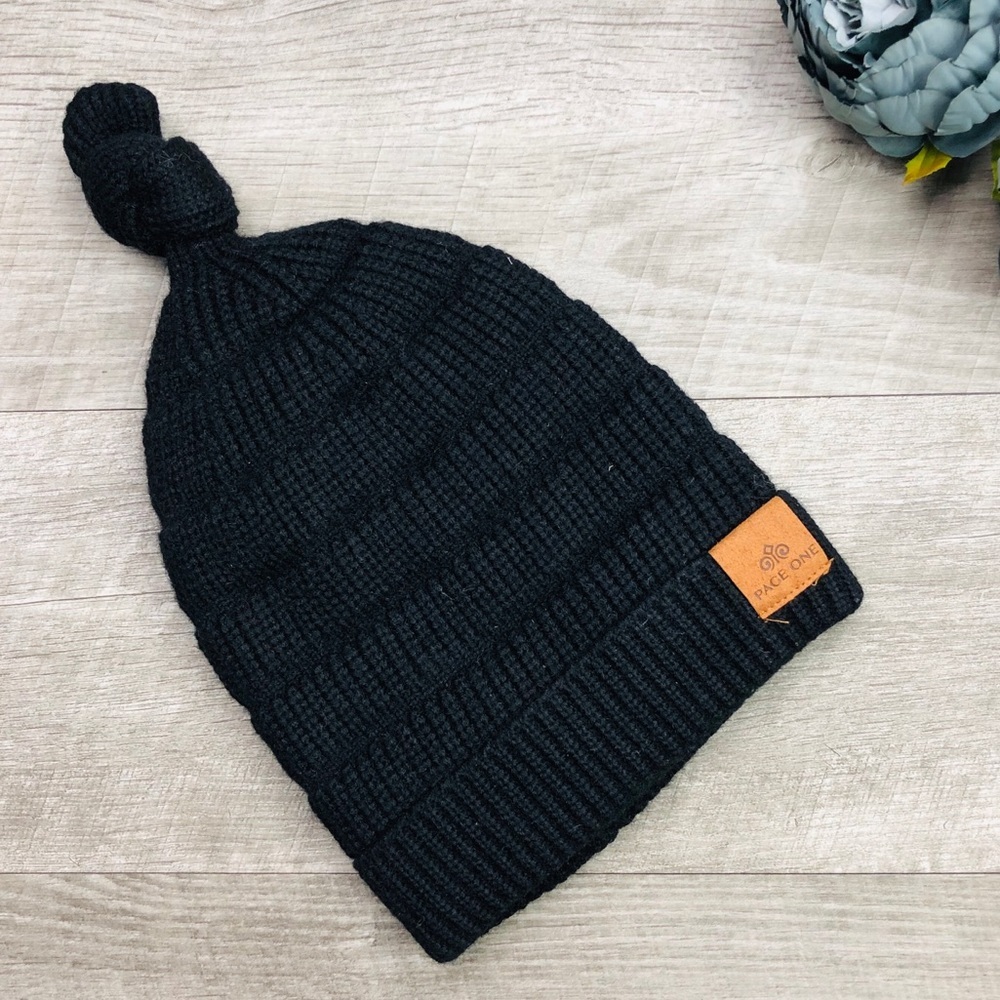 NEW CHUNKY KIDS BLACK BEANIE